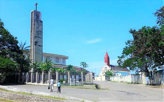 SAINT-DOMINIQUE-NEW YORK-PARIS-LIBREVILLE